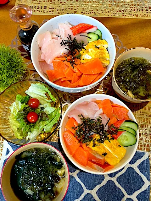 昨日の夜ご飯，サーモン丼！（海鮮丼）|🌼はなちゃん🌼さん