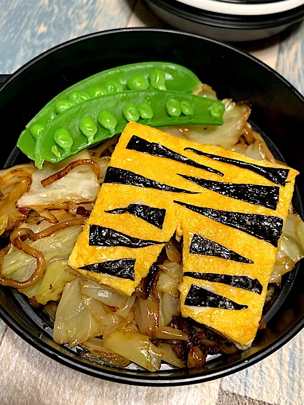 2/2焼きそば弁当🩳|みっこちゃんさん