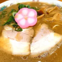 【2/7頃までの限定】 
【食べログTOP5000】
渡なべ 
和歌山中華そば こってり
@高田馬場7分、西早稲田 
22030
〈醤14塩8噌󠄀2タ2出1F1冷0チ1混1つ0〉|大脇さん