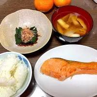 魚　朝の和定食|コマツ菜さん