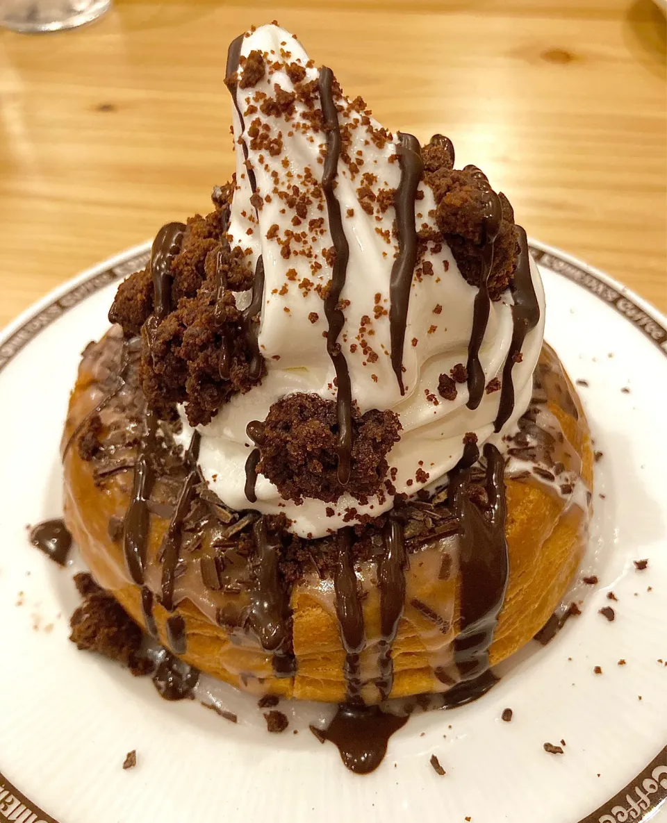 ショコラノアール🍦🥐|Kojiさん