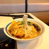 藥膳養生湯農場雞米線