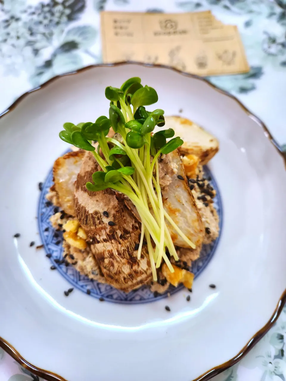 🔷くるみと胡麻の白和え衣でいただく皮つき里芋のロースト🔷|@きなこさん