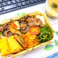 🍱🐂🌶️ ピリ辛焼肉弁当 🌶️🐂🍱|TakeBooさん