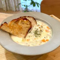 クラムチャウダーとカンパーニュ|CKさん