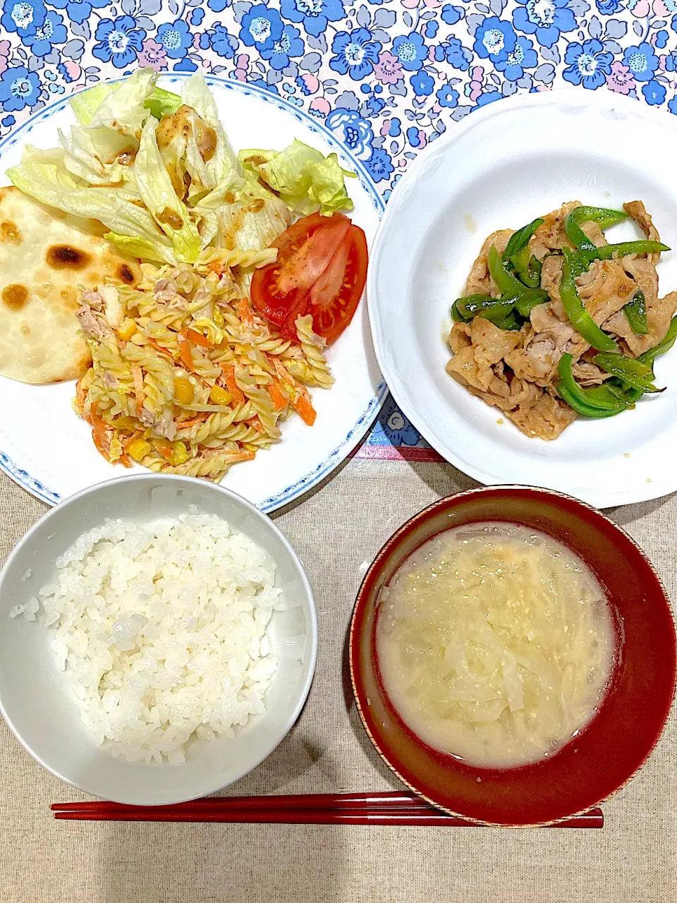 豚バラピーマンとマカロニサラダ|おしゃべり献立さん