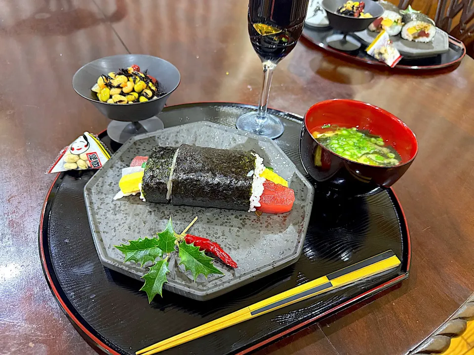 まるは食堂の恵方巻きを買って食べたよ👹|Seikoさん