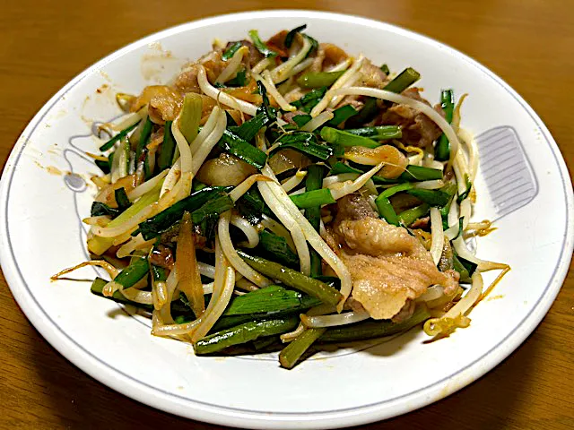 ニラもやし炒め❗️╰(*´︶`*)╯♡✨|サソリさん