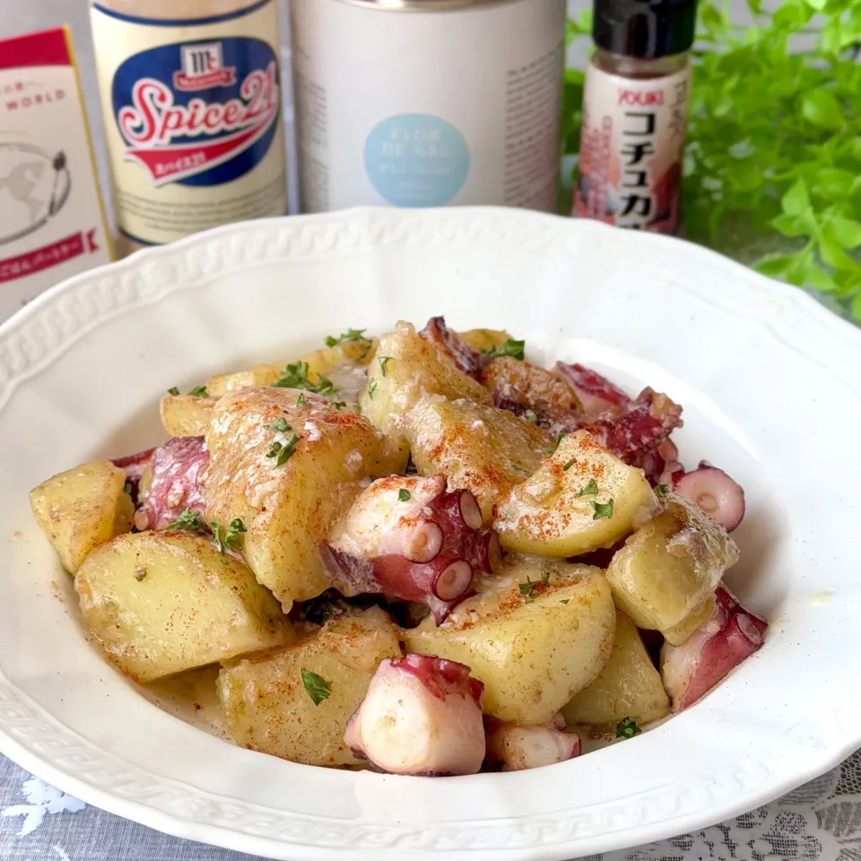 ポルポ・ア・ラ・ガジェガ(タコのガリシア風)🐙|sucreroomさん