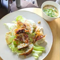 餃子のサラダ＆オクラと卵のスープ|mi_neneco♪さん