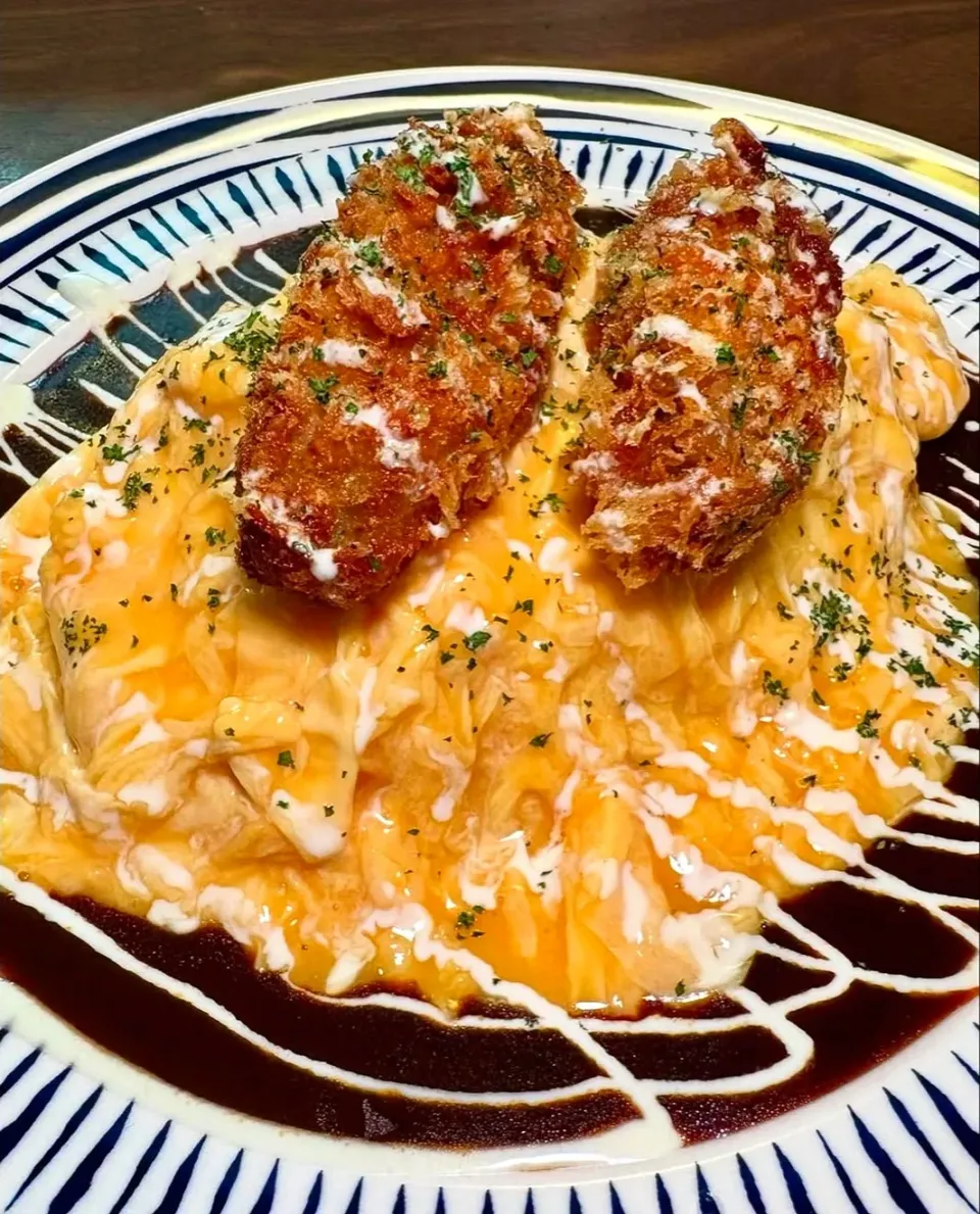 Soft, Fluffy & Savory Omurice w/ Beef Demi-glace Sauce Topped w/ Deep Fried Oysters 🥚🍚🍳🦪🤤|An'leeさん