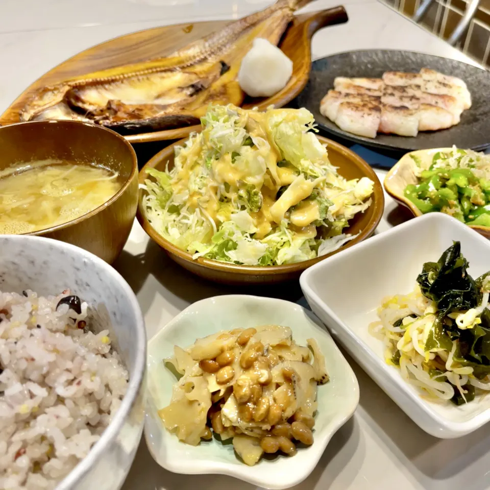 謎に作りすぎた夕飯|ぎんさん