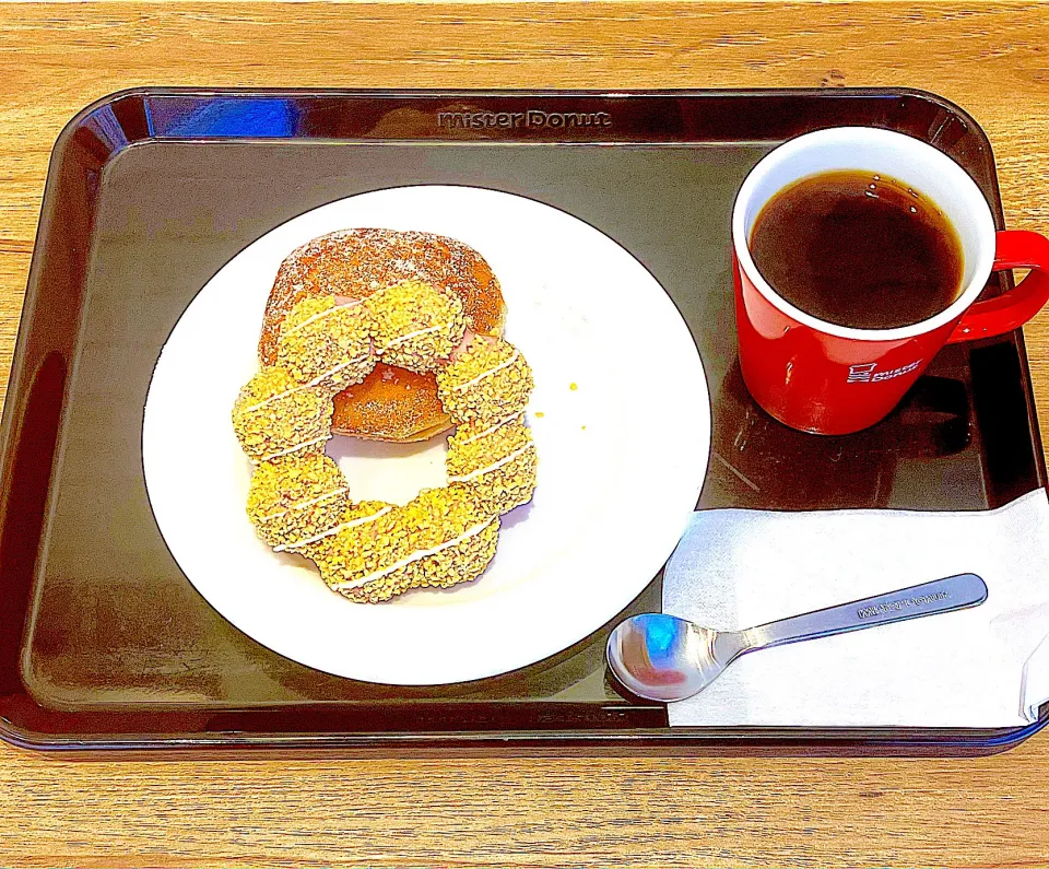 ミスドでコーヒーブレイク|akopeko ◡̈⋆さん