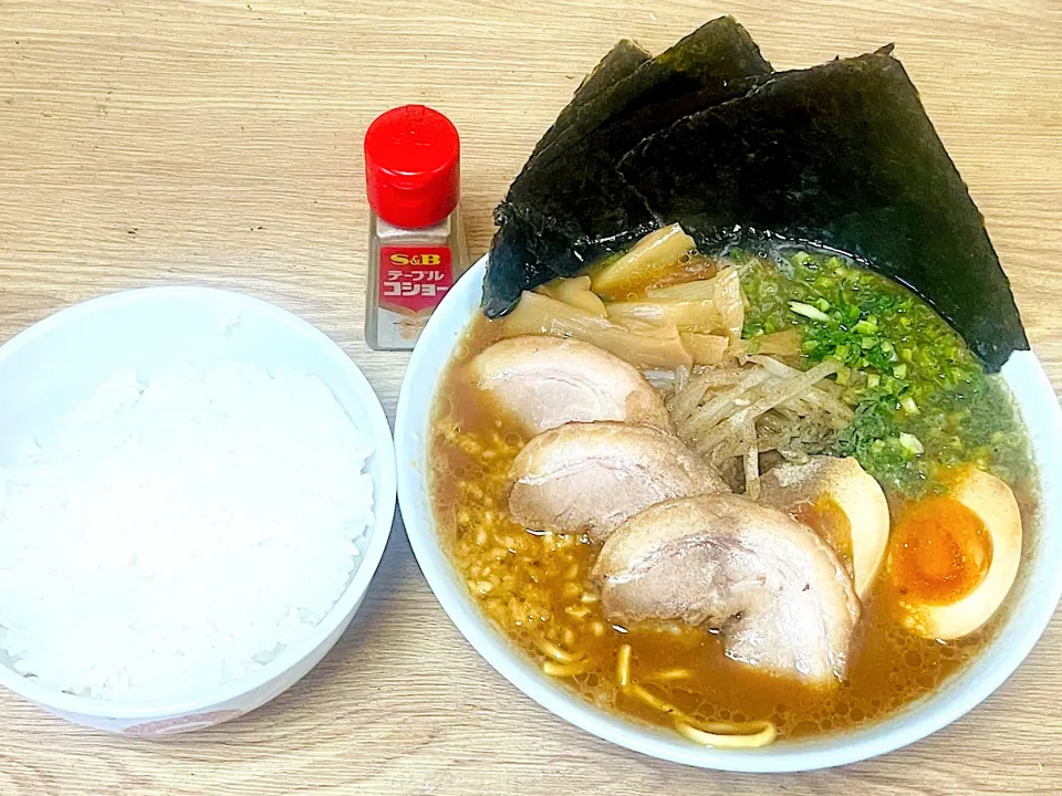 即席ラーメン　ZUAAAN！　横浜家系|銀蔵じいちゃんさん