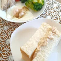 ツナサンドと目玉焼き🍳♥|玉ちゃんさん