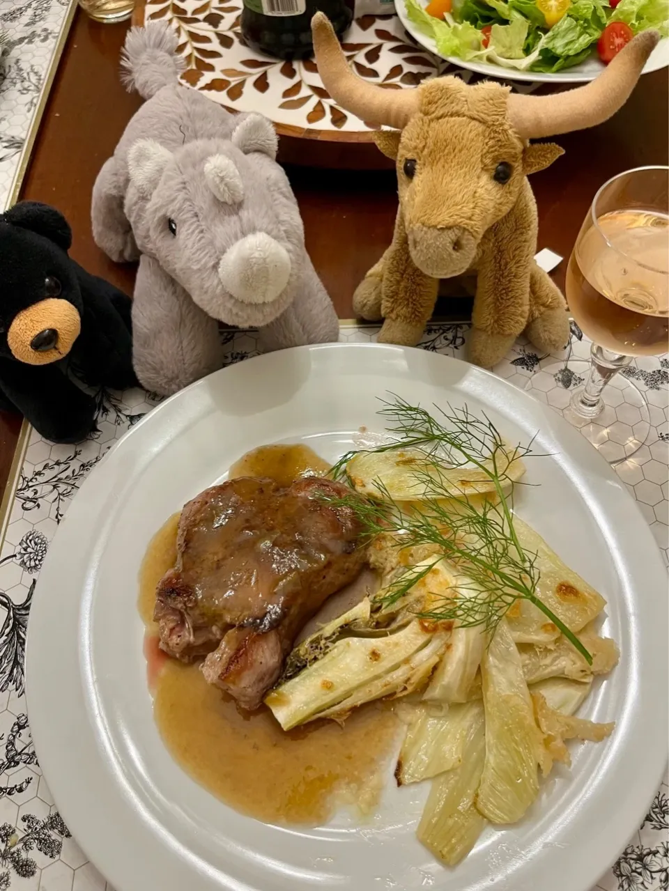 2026/2/4   豚肩ロースステーキ、ぶどうソース、フェンネルのグラタン　Pork Butt with Grape Reduction and Roasted Fennel with Parmesan Cheese|21 Boys & 野鳥さん