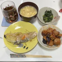 晩御飯☆ふかひれスープ☆ほうれん草のごま和え☆鶏団子と揚げ茄子のケチャップ甘酢炒め☆鮭の野菜蒸し| Saharaさん