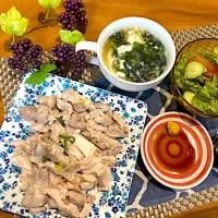 蒸し鶏と鶏出汁のスープ|🌼はなちゃん🌼さん