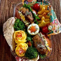 🥪ハンバーグサンド弁当🥪|ヘルペイさん