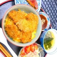 🐷🐣たまごでとじないヒレカツ丼🐣🐷| TakeBooさん