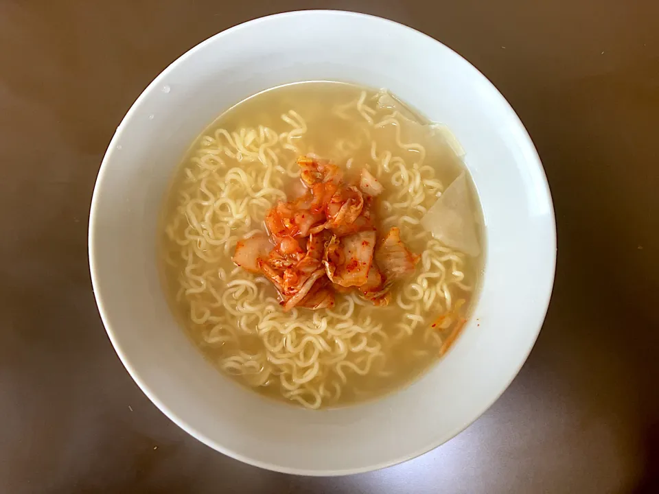 エースコック ワンタンメン(キムチ入)|ばーさんさん