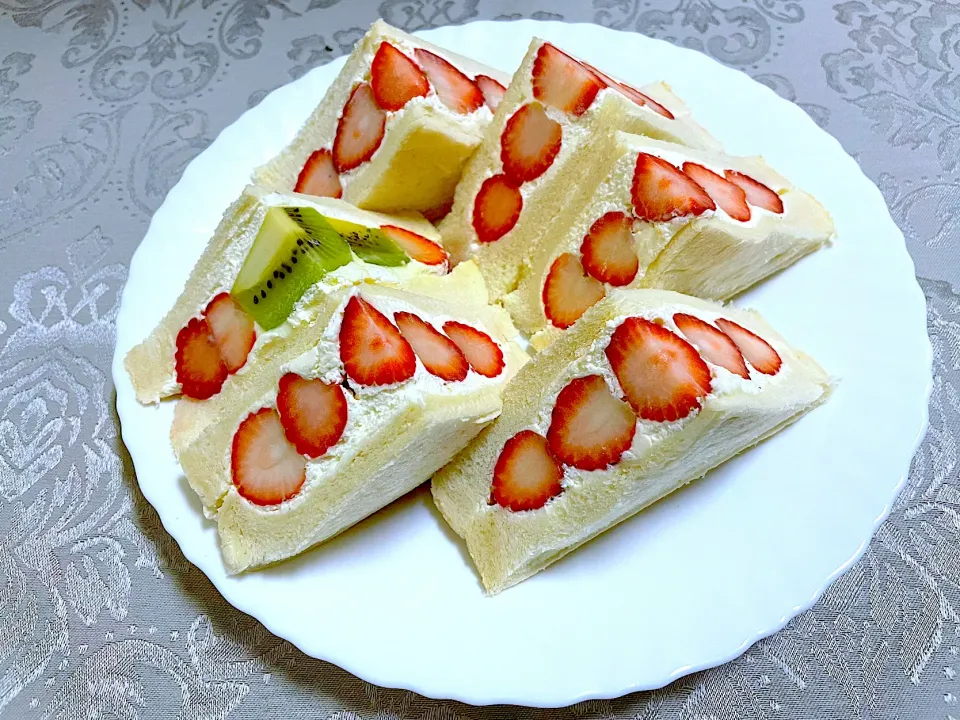 ももさんの料理 フルーツサンド|ももさん