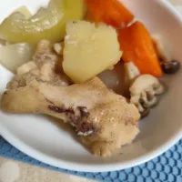 炊飯器で鶏じゃが(生塩こうじ麹の花、コンソメ味)|m.rafuさん