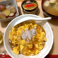 2026/02/06 マルハずわいかに缶で豆腐入りふわふわかに玉丼、さつまいも甘露煮|kykyさん