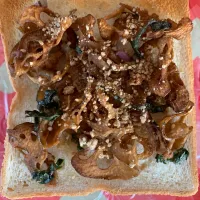 干しれんこんの甘辛煮トースト|そらまめさん