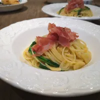 ルッコラと生ハムのペペロンチーノ|古尾谷りかこさん