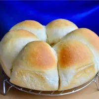 キャラメルシナモンシュガー入りちぎりパン|Yasuo  Watanabeさん