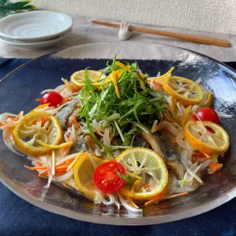 Snapdishの人気料理写真:柚子風味☆アジの南蛮漬け