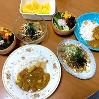 カレーライス♡焼きそば♡サラダ♡パイナップル|さくたえさん