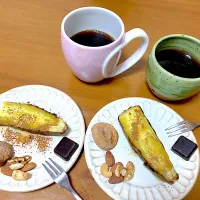 蜂蜜シナモン焼き芋🍠、ドライ無花果ナッツ、珈琲でおやつTime♪|さくたえさん