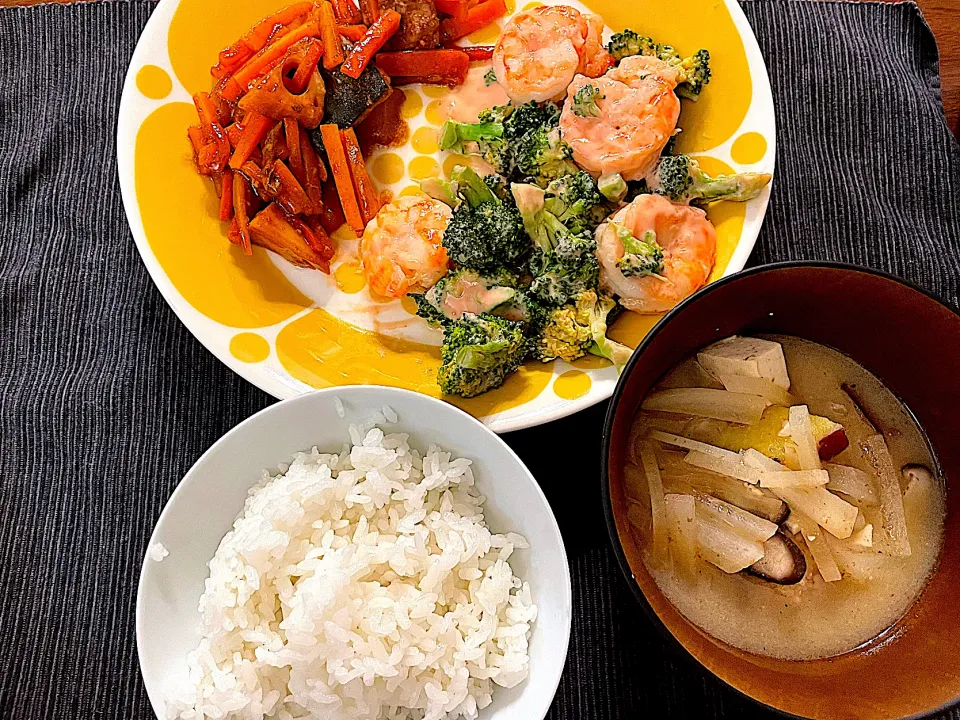 エビマヨと鯖と野菜の甘酢炒め🌛|みーぬさん