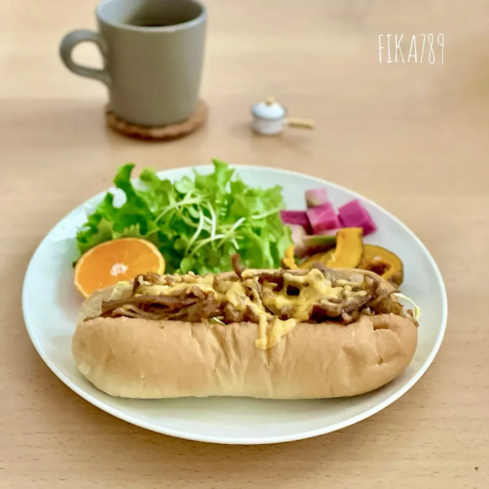 チーズもONして プルドポークドッグ|FIKA789さん