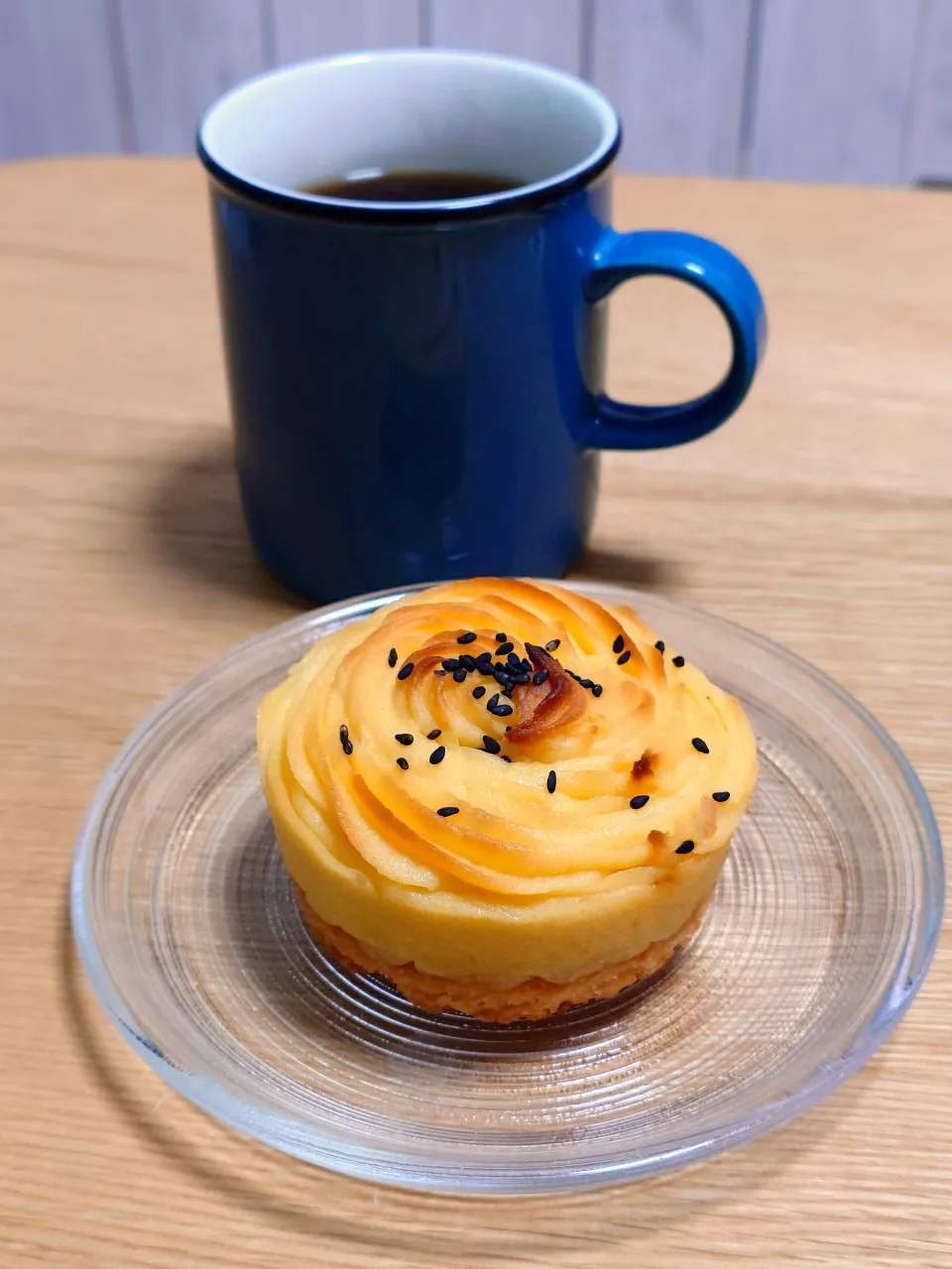 成城石井の２種のさつまいも贅沢スイートポテトとコーヒー|すーさん