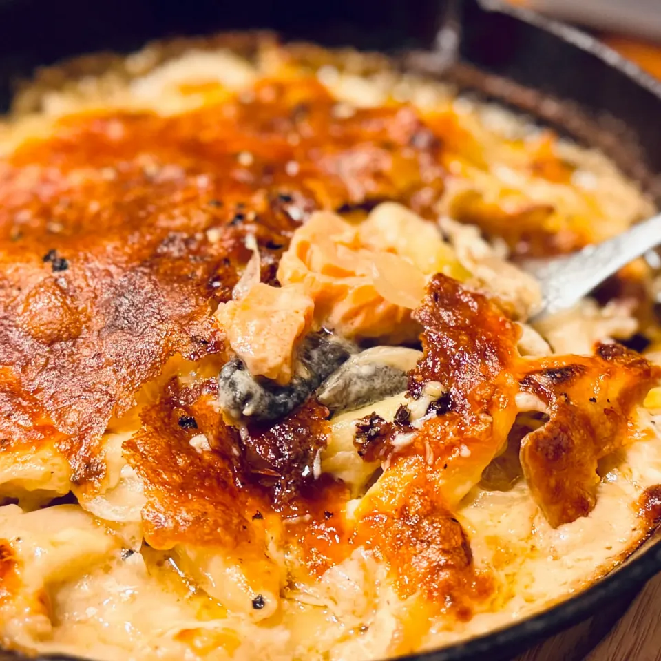 紅鮭と舞茸のペンネグラタン|ヨシュアさん