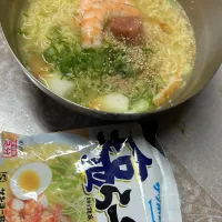 サッポロ一番塩ラーメン|Morito Kamiyaさん
