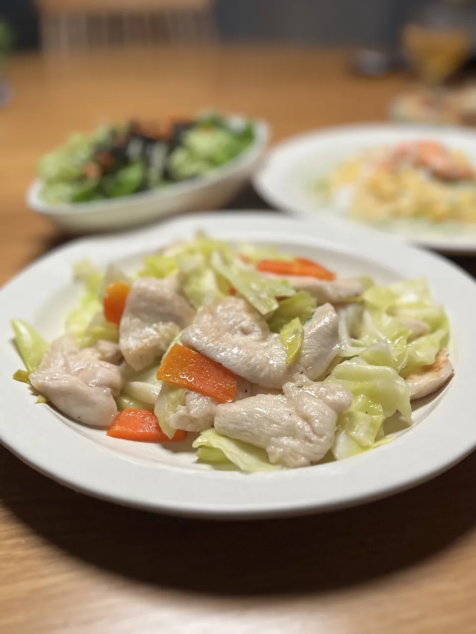 2/7の夕食　鶏とキャベツの塩炒め|yoneさん