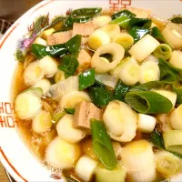 【2/15まで限定】
【食べログ百名店 ラーメン TOKYO 2019~2025 選出店】
煮干そば 流。 
煮干チチブ醤油 (練辛子大蒜別添、1,350円)
@十条1分 
22036
〈醤20塩8噌󠄀2タ2出1F1冷0チ1混1つ0〉|大脇さん