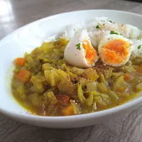 たっぷり野菜のスープカレー|古尾谷りかこさん