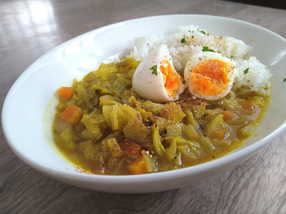 たっぷり野菜のスープカレー|古尾谷りかこさん