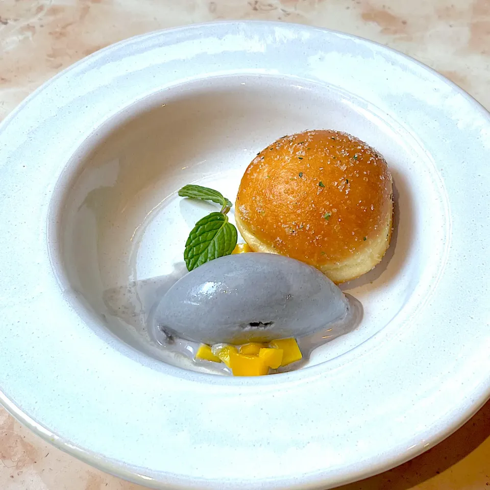 Lilikoi Malasadas リリコイマラサダ|ゆうじ.さん