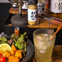 バカらあげとスパイシーハイボール|オハナシマンさん