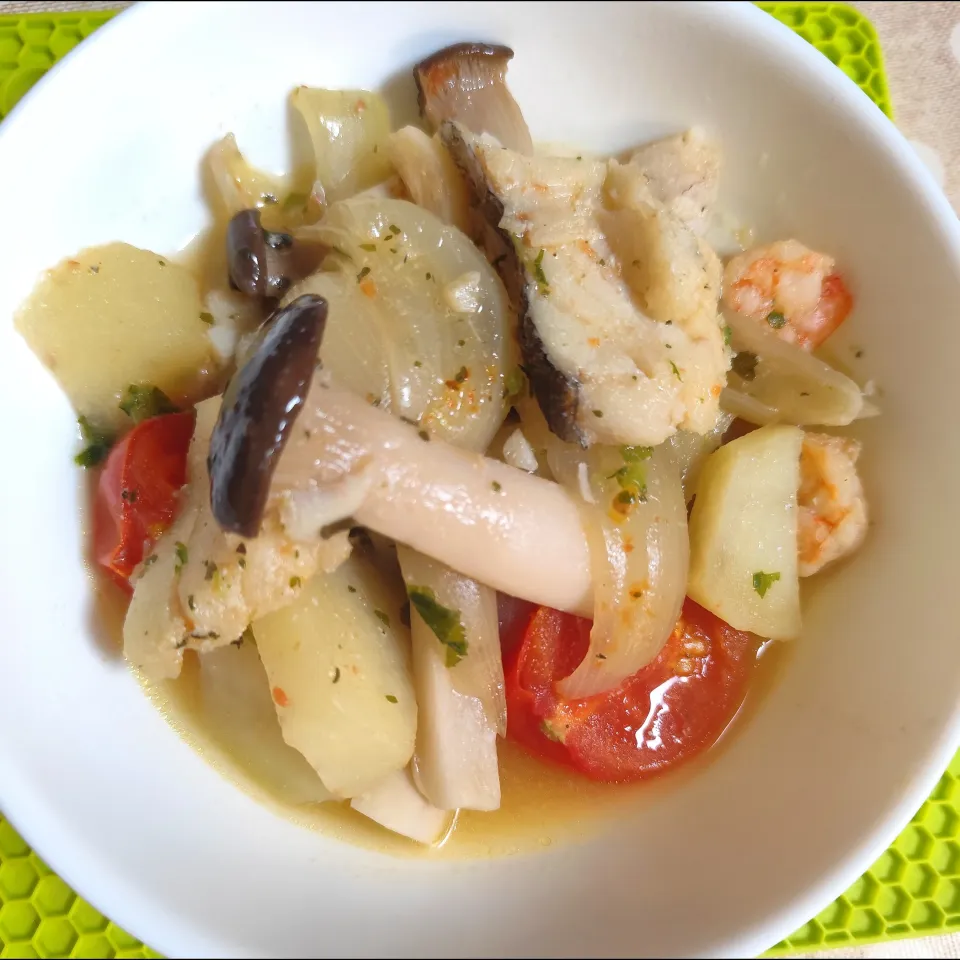 アクアパッツァ風(鱈、えび入り)|m.rafuさん