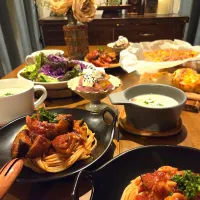 フォカッチャとパスタの晩ごはん🍴|さらママさん