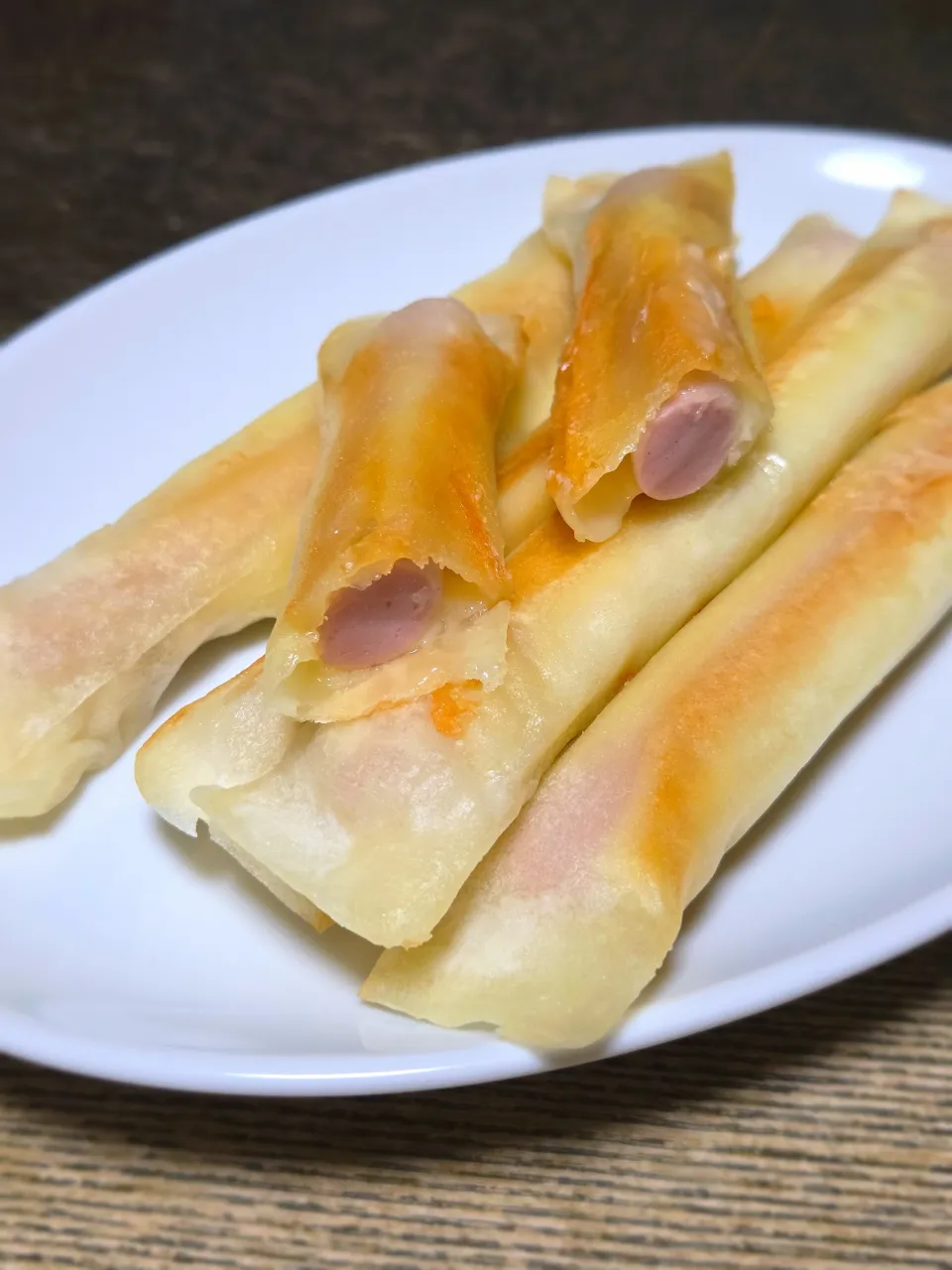 パパ作🥸魚肉ソーセージの春巻き|ぱんだのままんさん