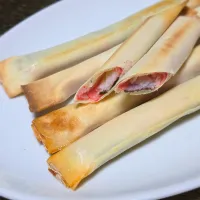 パパ作🥸カニカマと大葉の焼き春巻き|ぱんだのままんさん