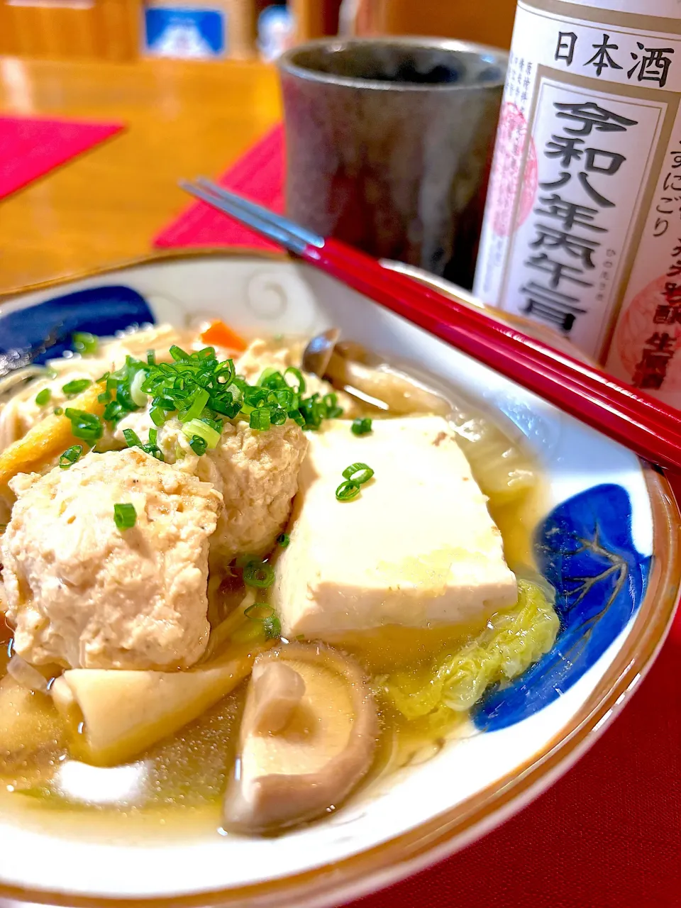 しょうが入り鶏団子鍋♨️|おかちさん